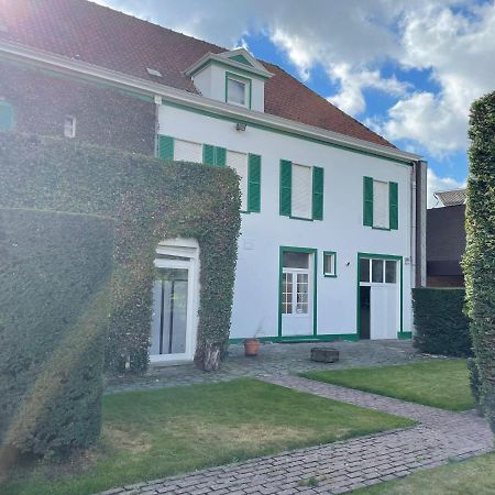 B&B The White House Wielsbeke Exterior foto